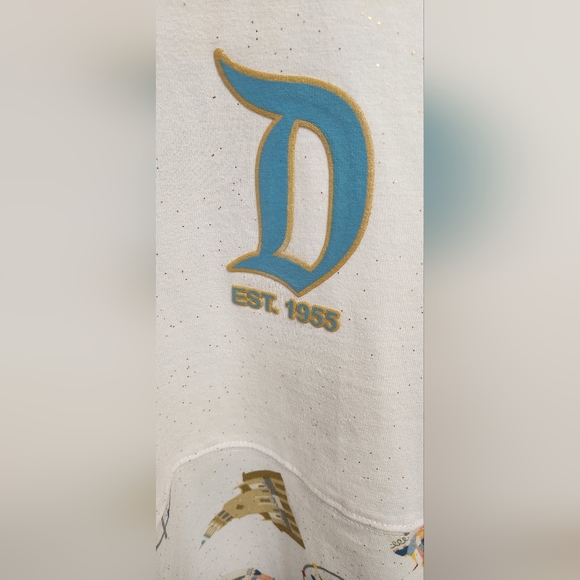 *NWT* Disneyland California Adventure XL White Spirit Jersey Glitter Sparkle NEW - Picture 3 of 10